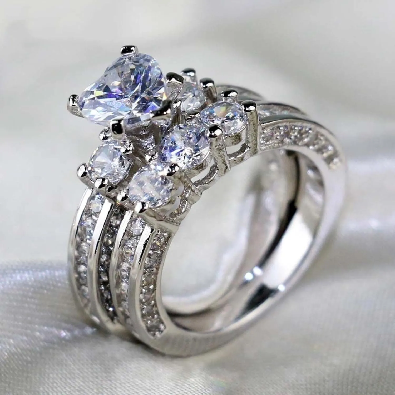 2pcs Cubic Zirconia Wedding Band for Women Stackable Diamond Engagement Ring Exquisite Boho Promise Ring Set Lady (Silver, 5)