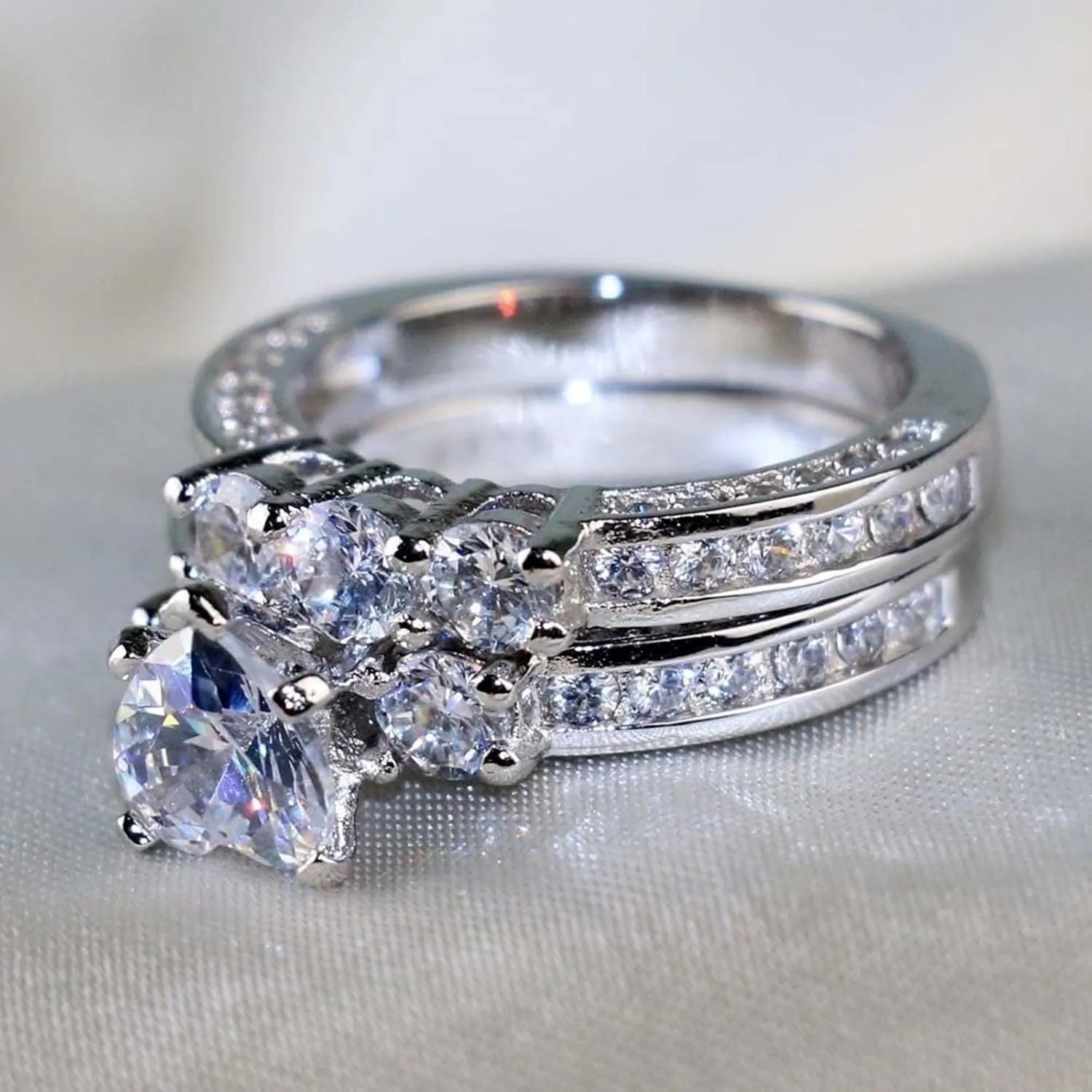 2pcs Cubic Zirconia Wedding Band for Women Stackable Diamond Engagement Ring Exquisite Boho Promise Ring Set Lady (Silver, 5)
