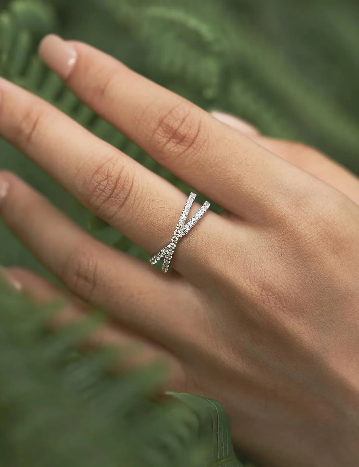 3.5CT Oval Solitaire Engagement Ring, Women's Engagement Rings, 925 Sterling Silver Fake Diamond Ring Cubic Zirconia Engagement Ring18K White Gold Plated Oval Rings for Women