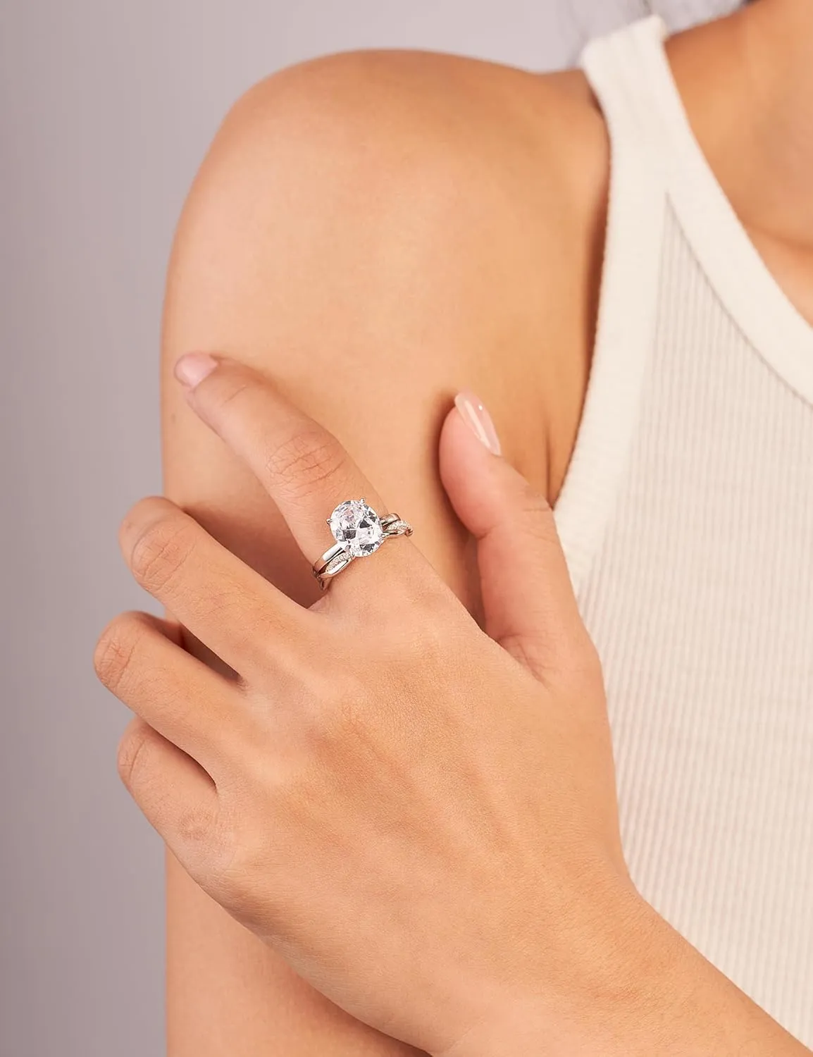 3.5CT Oval Solitaire Engagement Ring, Women's Engagement Rings, 925 Sterling Silver Fake Diamond Ring Cubic Zirconia Engagement Ring18K White Gold Plated Oval Rings for Women