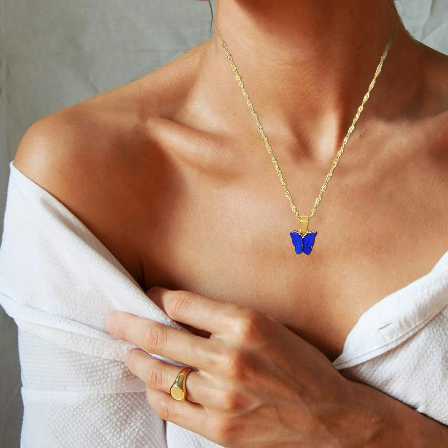Acrylic Butterfly Pendant Necklace for Lady Simple Chain Necklace Choker Necklace for Birthday Gifts Fashion (G, One Size)