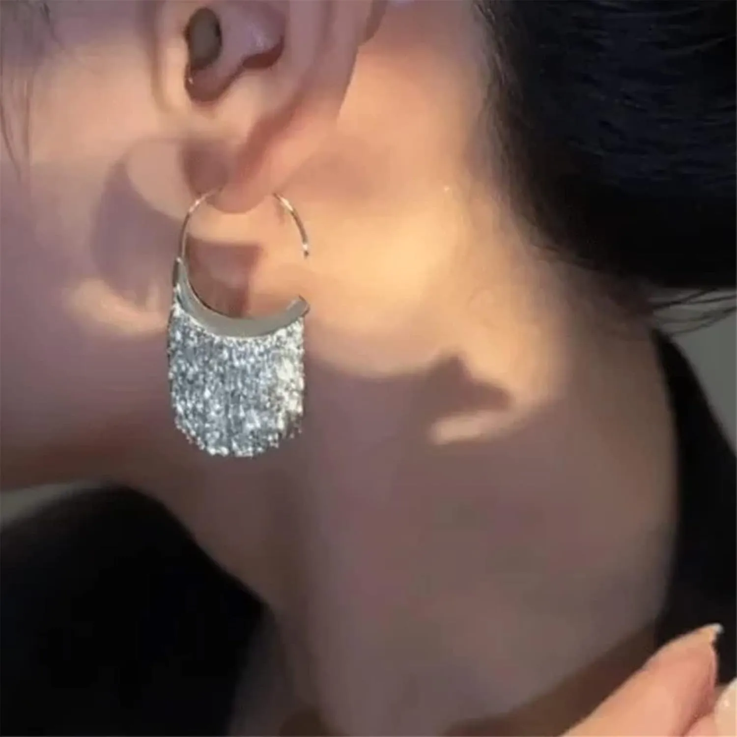 Aphro Fashion Scalloped Tassel Earrings, 18K Gold Plated Tassel Dangle Drop Earrings, Hoop Tassel Metal Earrings for Women, Gold Chain Waterfall Earrings, Gold Chandelier Earrings (#1 - Golden)