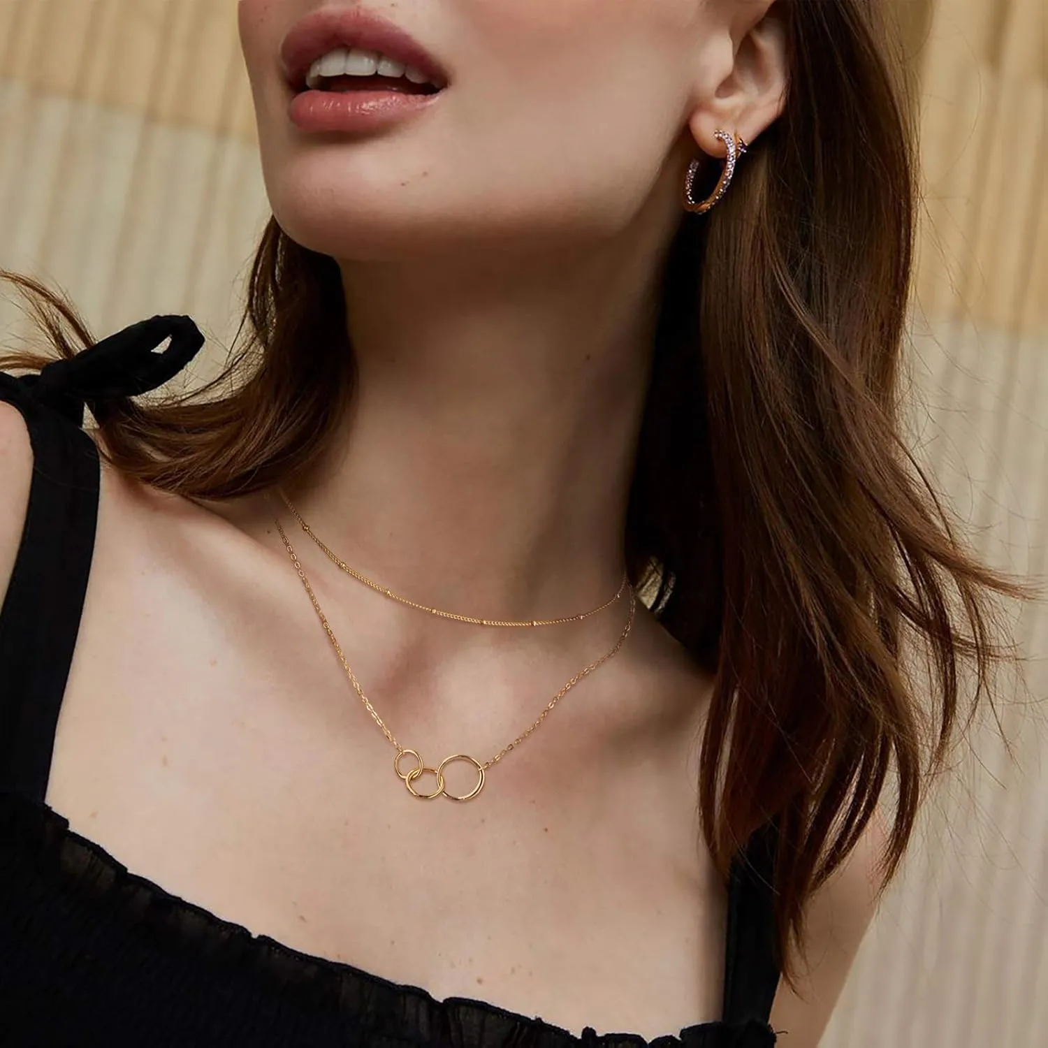 Bemoly Multilayered Necklace for Women, 14K Gold Plated Chain Choker Hammered Coin Bar Dainty Y Pendant Long Necklace 3 Layered Choker Necklace Simple Costume Jewelry