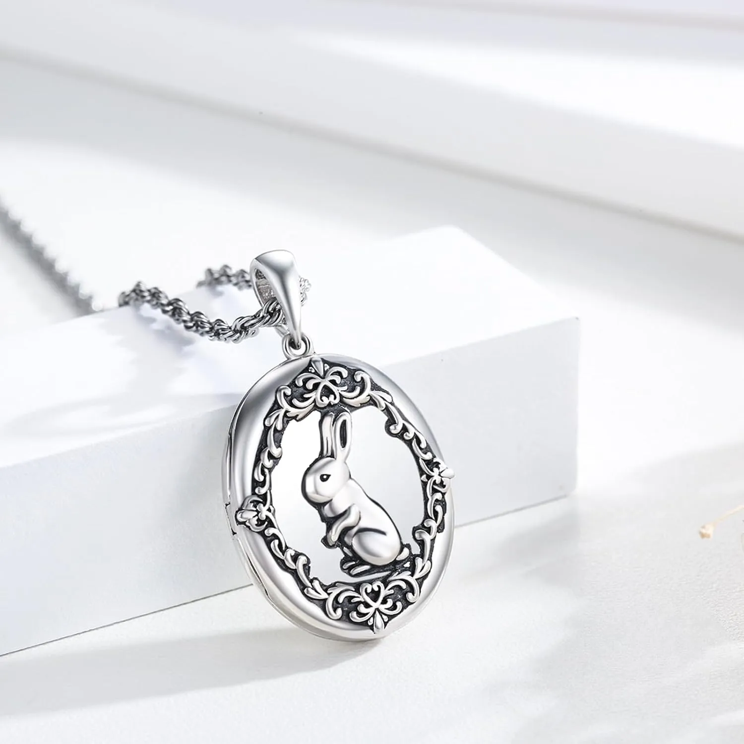 CUOKA MIRACLE Rabbit Locket Necklace, Bunny Locket Pendant 925 Sterling Silver Vintage Rabbit Photo Lockets That Holds Pictures Personalized Customize Jewelry Gift for Women Girls Wife Mother