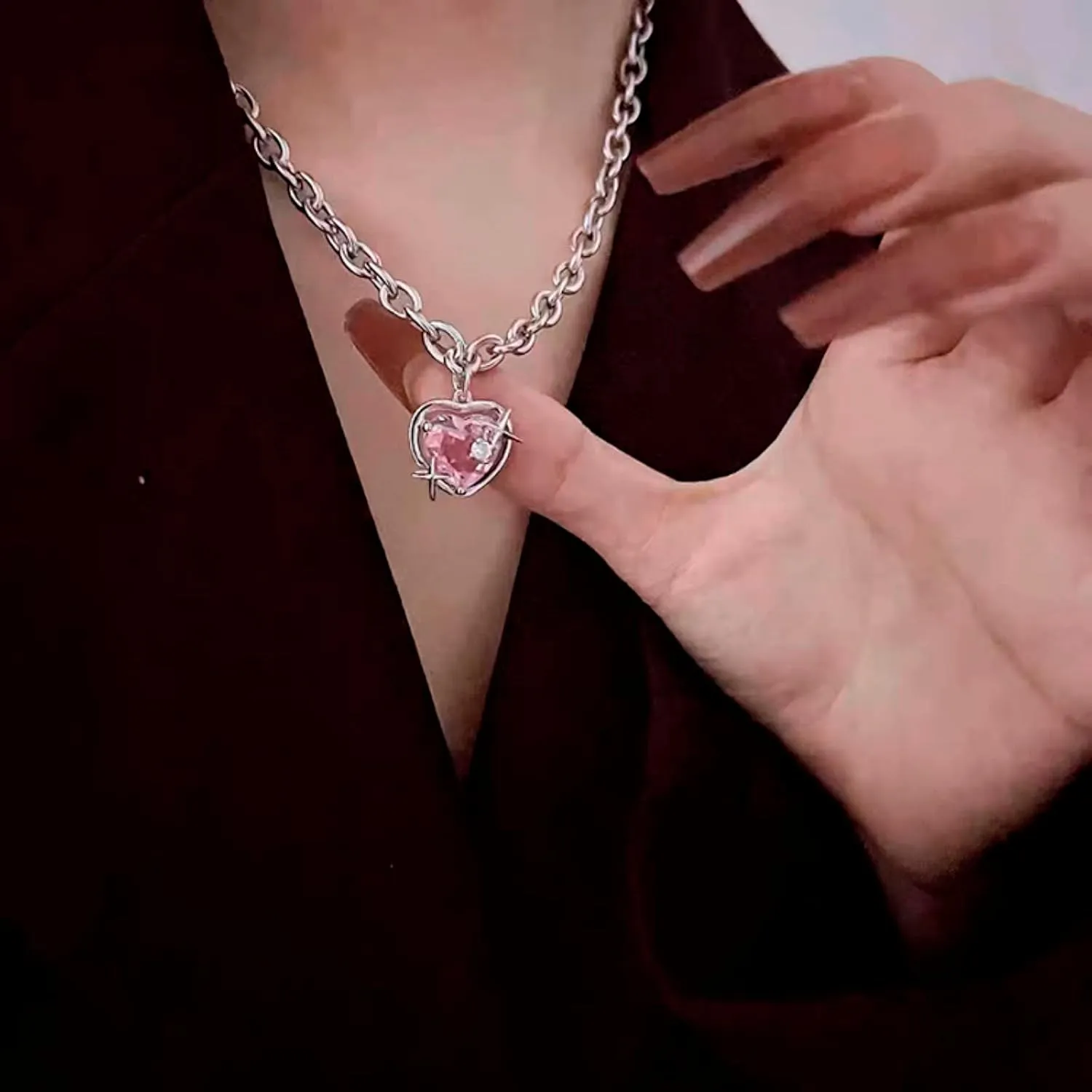 Dainty Choker Necklace for Women Peach Galaxy Love Necklace Women's Light Luxury Small High Grade Sense Lnlaid Zircon Collar Chain Paperclip Minimalist Chain Jewelry Gift (Pink, One Size)
