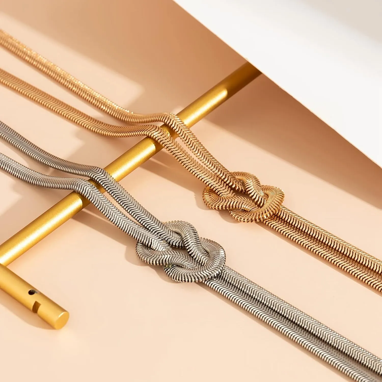 Dainty Choker Necklace for Women Simple Long Bone Chain Neck Chain Cool Design Chain Tassel Necklace Creative Personality Necklace for Birthday Gift Paperclip Minimalist Chain Jewelry (B, One Size)