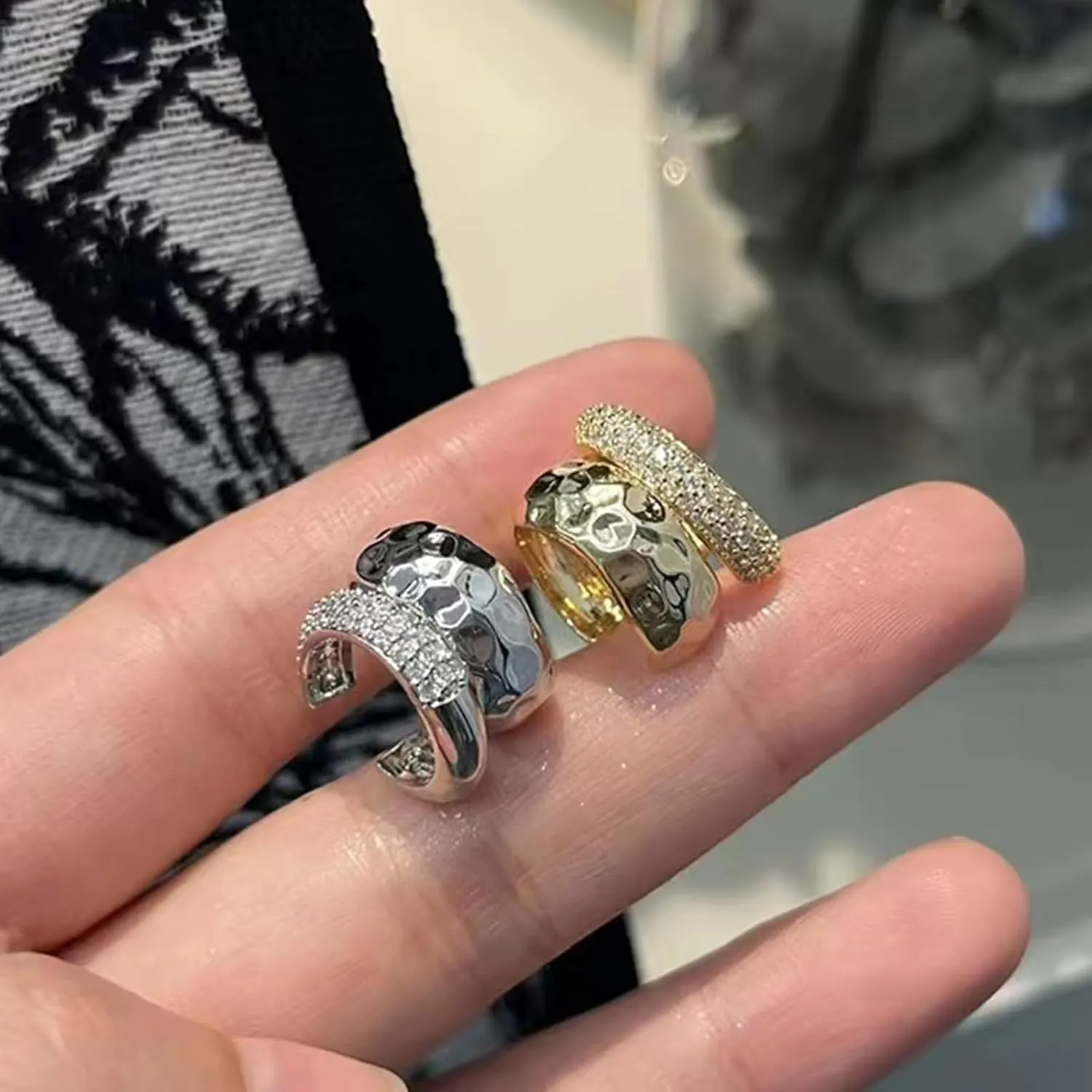 Ear Cuff Earrings for Women Chunky Gold Ear Cuff Silver Clip On Earrings Cartilage Earrings Huggie Hoop Earrings Wrap Ear Cuffs Non Pierced Jewelry