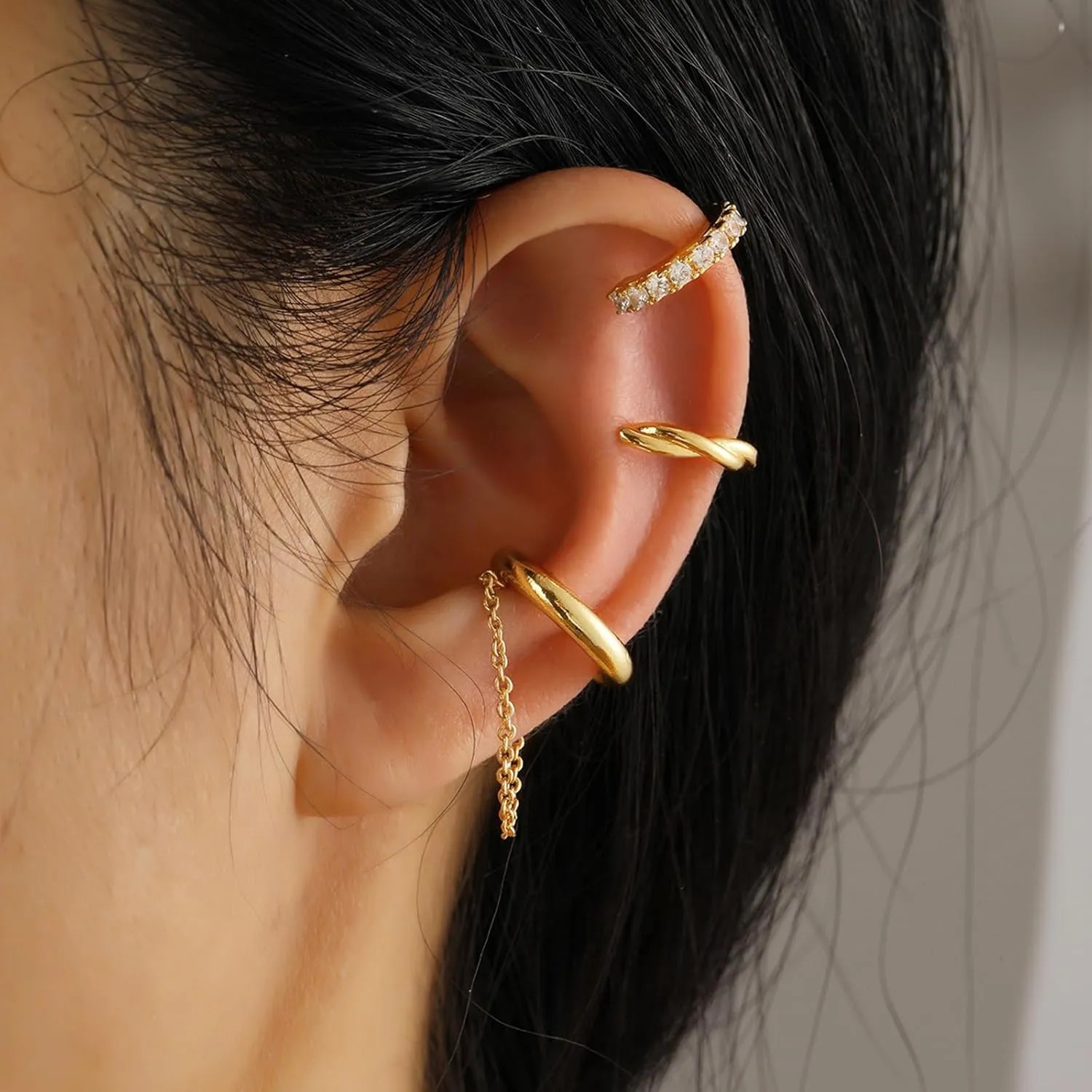 Ear Cuffs for Women Non Piercing Thin Ear Cuffs Dainty 14k Gold Plated Cuff Earrings Trendy Cubic Zirconia Cartilage Clip on Earrings Set Stack Minimalist Jewelry Gifts