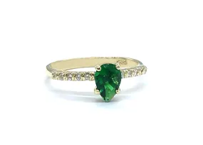 Emerald Ring - Gold Ring - Stacking Ring - May Birthstone - Dainty Ring - Tiny Ring - Delicate Ring - Engagement Ring - Prong Ring
