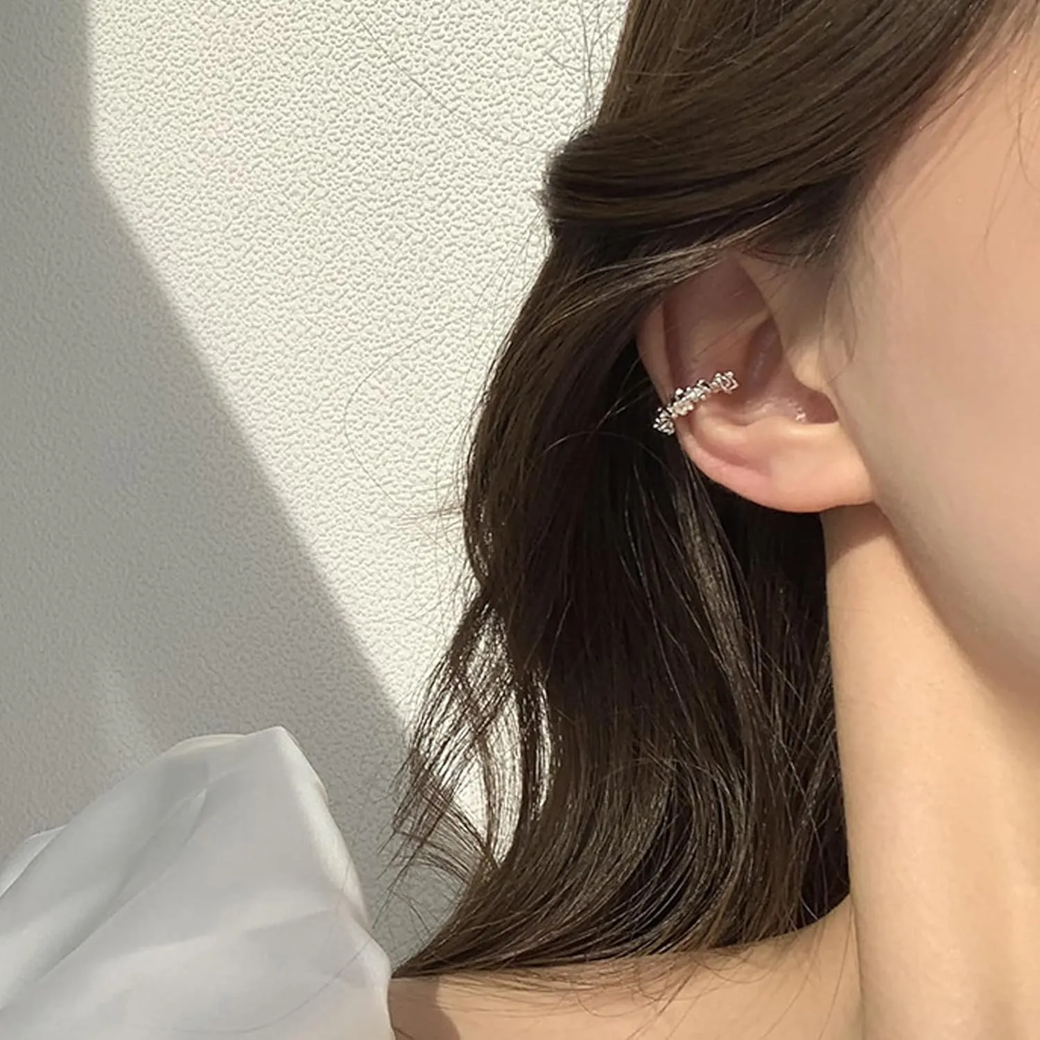 Gold Ear Cuff Earrings for Women Rhinestone Ear Cuffs Non Piercing Cartilage Clip on Earrings Minimalist Jewelry Gifts