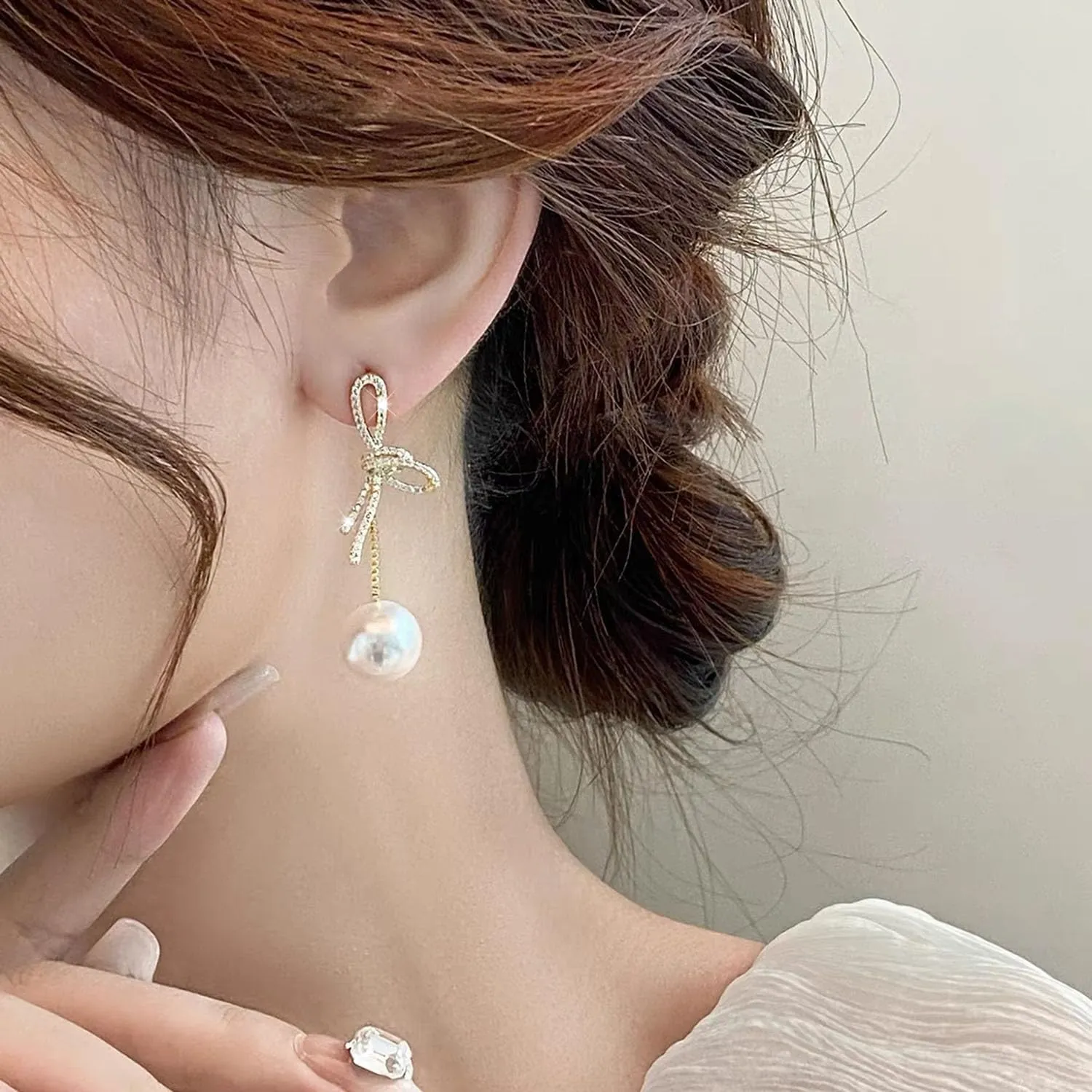 Gold Pearl Dangle Earrings for Women Rhinestone Bow Pearl Drop Earrings Dainty Pearl Statement Earrings Wedding Jewelry for Brides