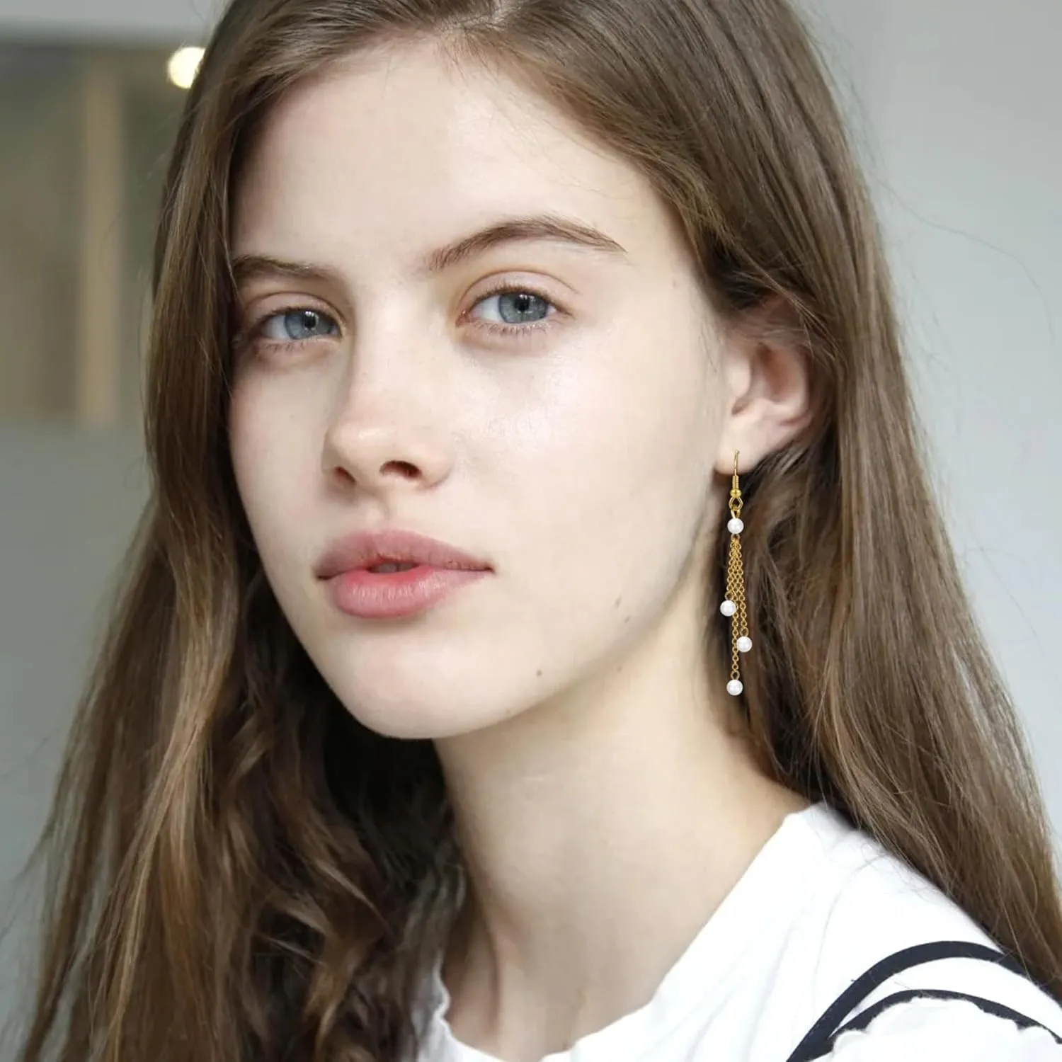 Gold Pearl Drop Earrings, White Boho Earrings for Women as Summer Gifts, Dainty Long Dangle Earrings Dangling Pearl Chain Earrings Gifts for Bride Bridesmaids, Wedding Pearl Jewelry