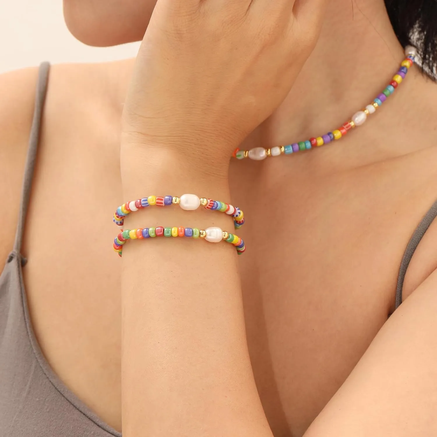 JSJOY Beaded Bracelets for Women Trendy Colorful Glass Beaded Stretch Bracelets Freshwater Pearl Beaded Bracelet for Teen Girls Seed Bracelet Jewelry Christmas Gifts for Her Mon Girlfriend