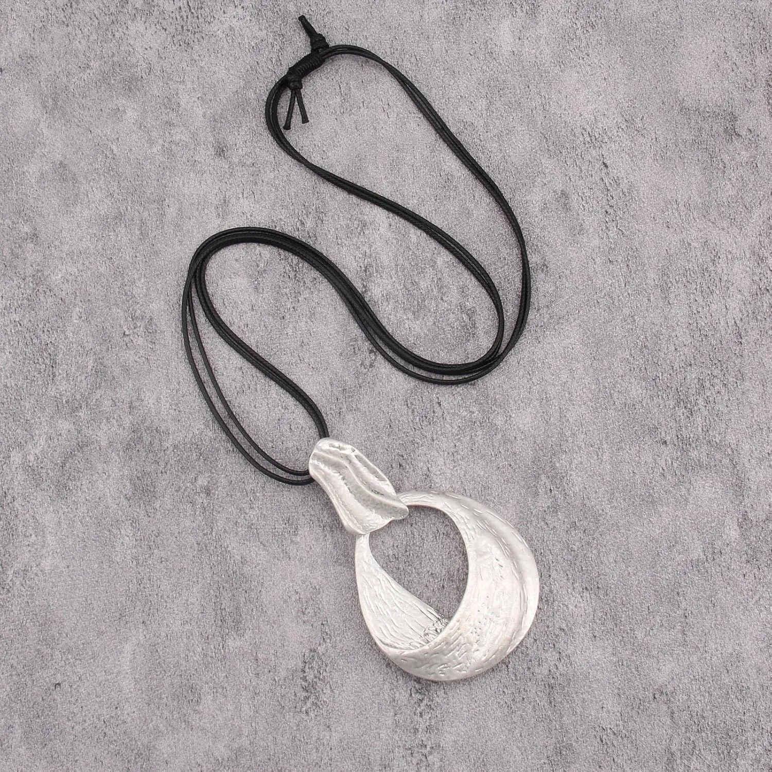 Leather Necklace for Women Large Pendant Hippie Choker Necklace Vintage Sweater Necklace Chunky Boho Necklaces for Women