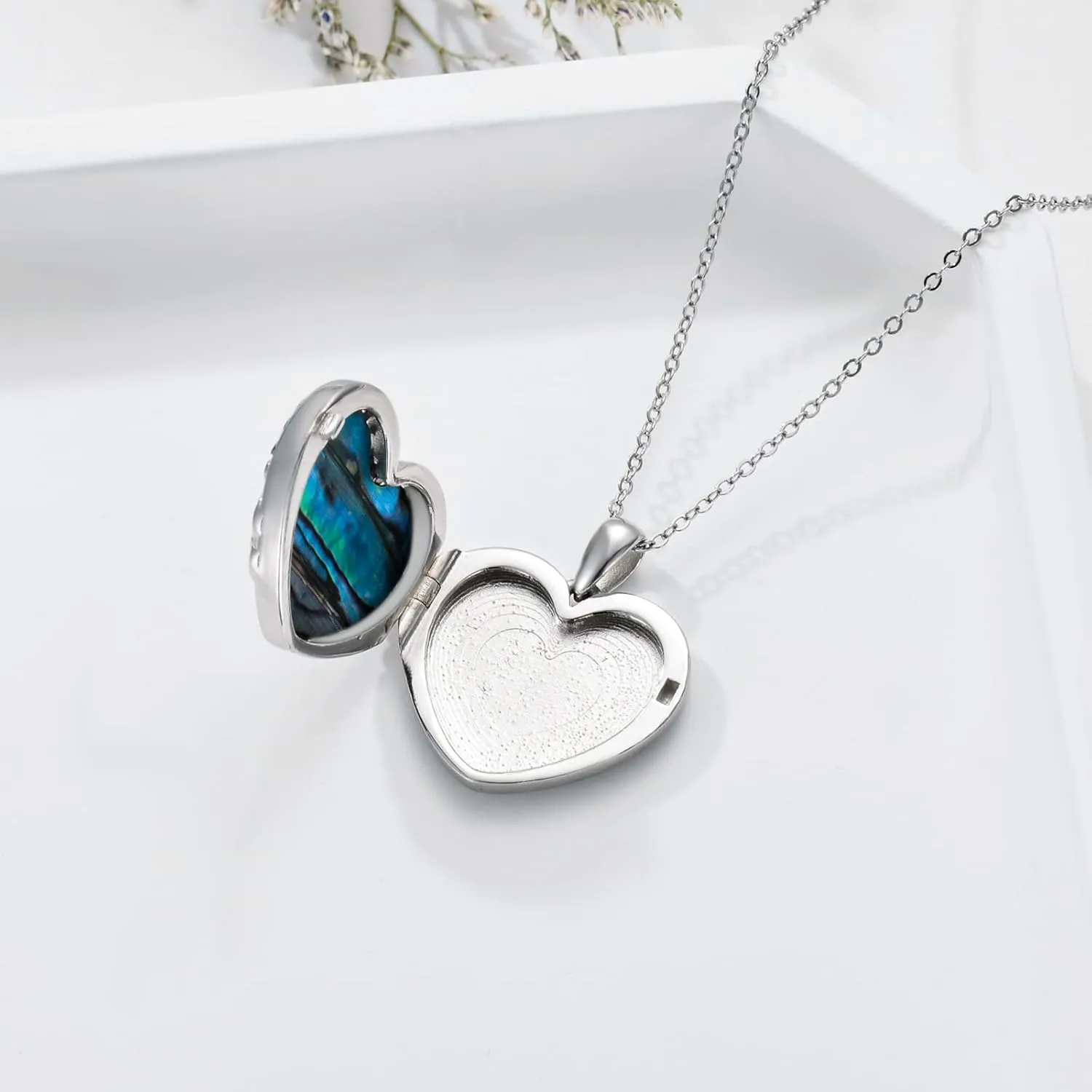 LONAGO Heart Locket Necklace That Hold Pictures, Sterling Silver Picture Photo Locket Pendant Necklace Gift for Women