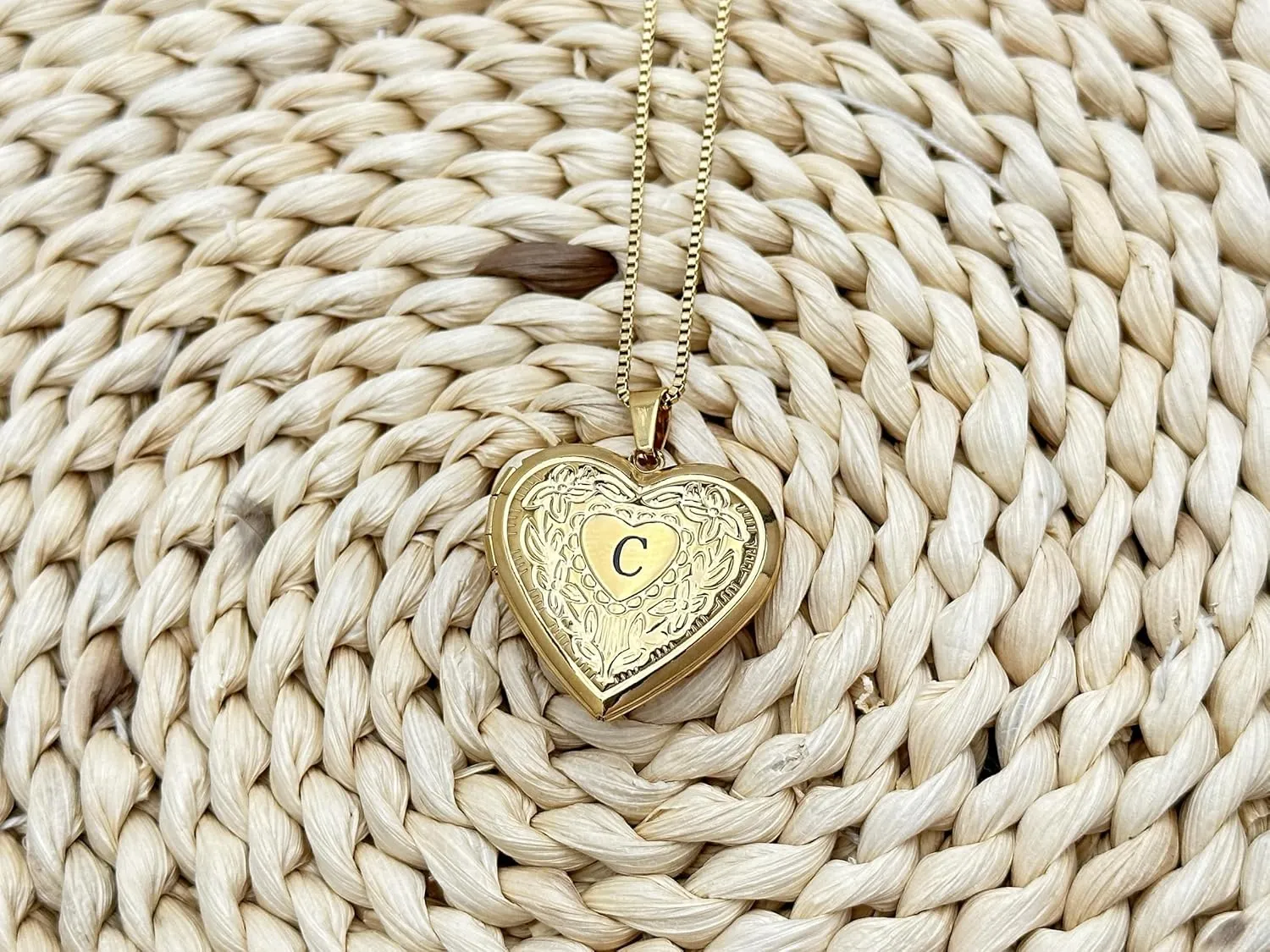 Love Heart Locket Necklace That Holds Pictures, Initial Alphabet A-Z Photo Lockets