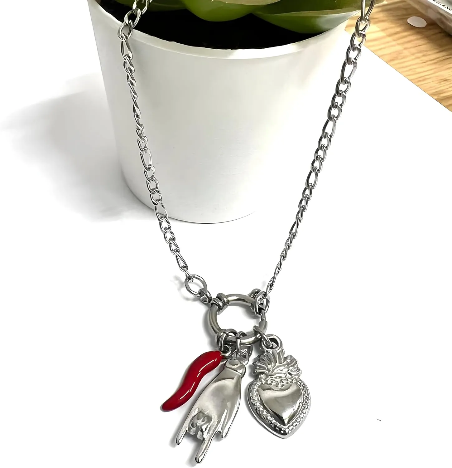 Mai & Claire 14K Gold Filled Sacred Heart Necklace For Women And Men - 925 Sterling Silver Jesus Medal Pendant Catholic Religious Chain, Religious Jewelry Gifts For Women