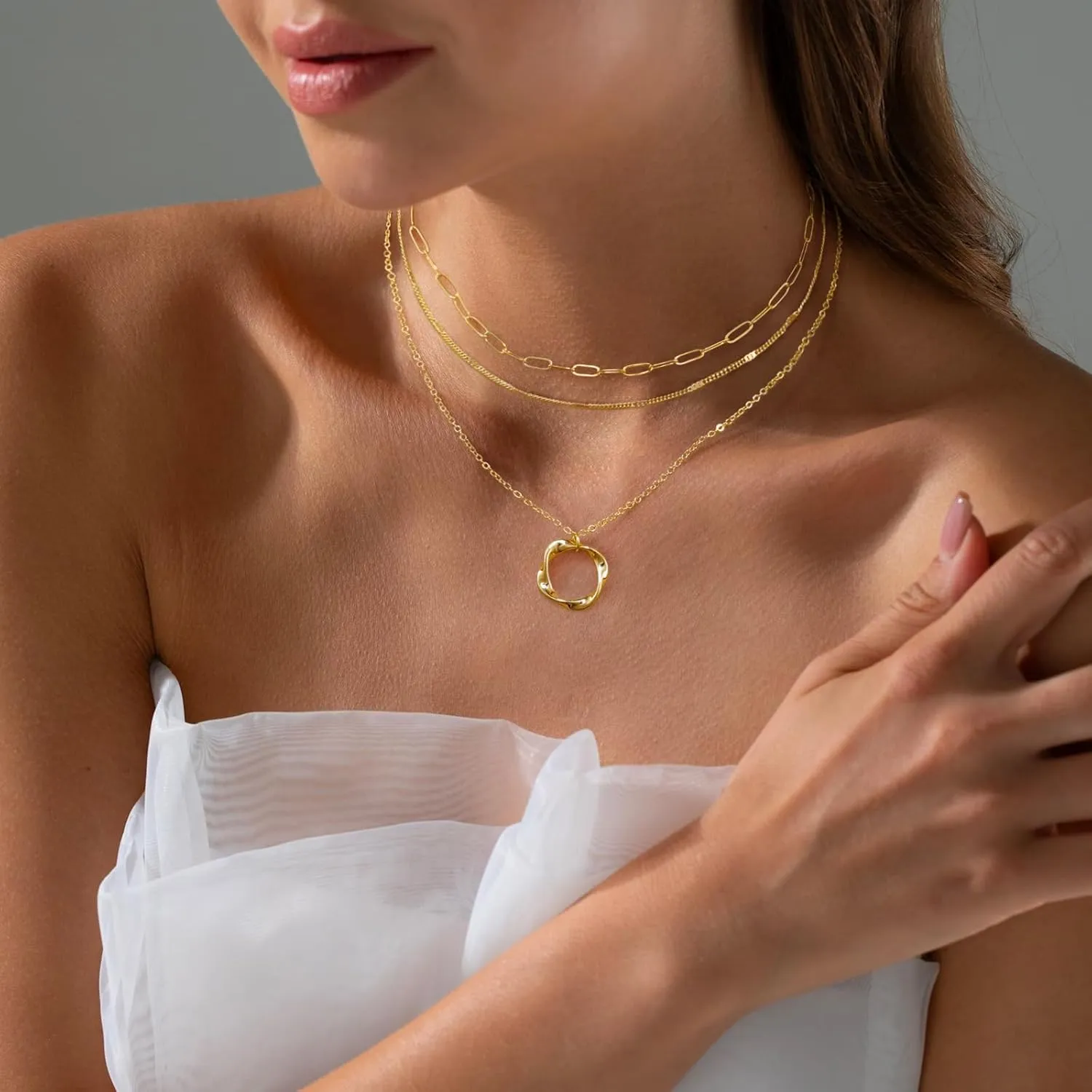 MIDEEO Gold/Silver Layered Necklaces for Women,Stackable Choker Necklaces for Women Trendy Layering Circle Cross Pendant Paperclip Box Flat Mariner Chain Necklace Set Jewelry Gifts for Women