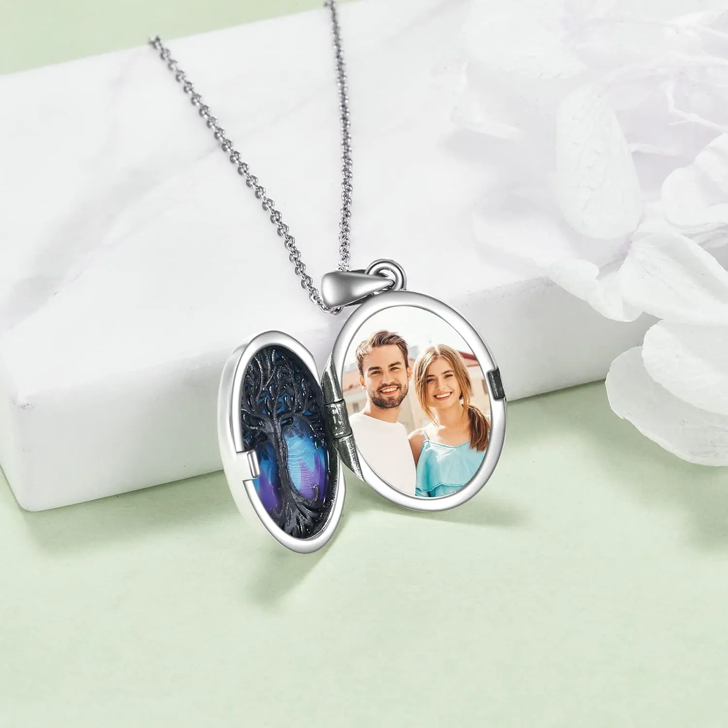 ONEFINITY Tree of Life Locket Necklace Sterling Silver Locket Necklace That Holds Pictures Tree of Life Locket Pendant for Women Wife Girlfriend