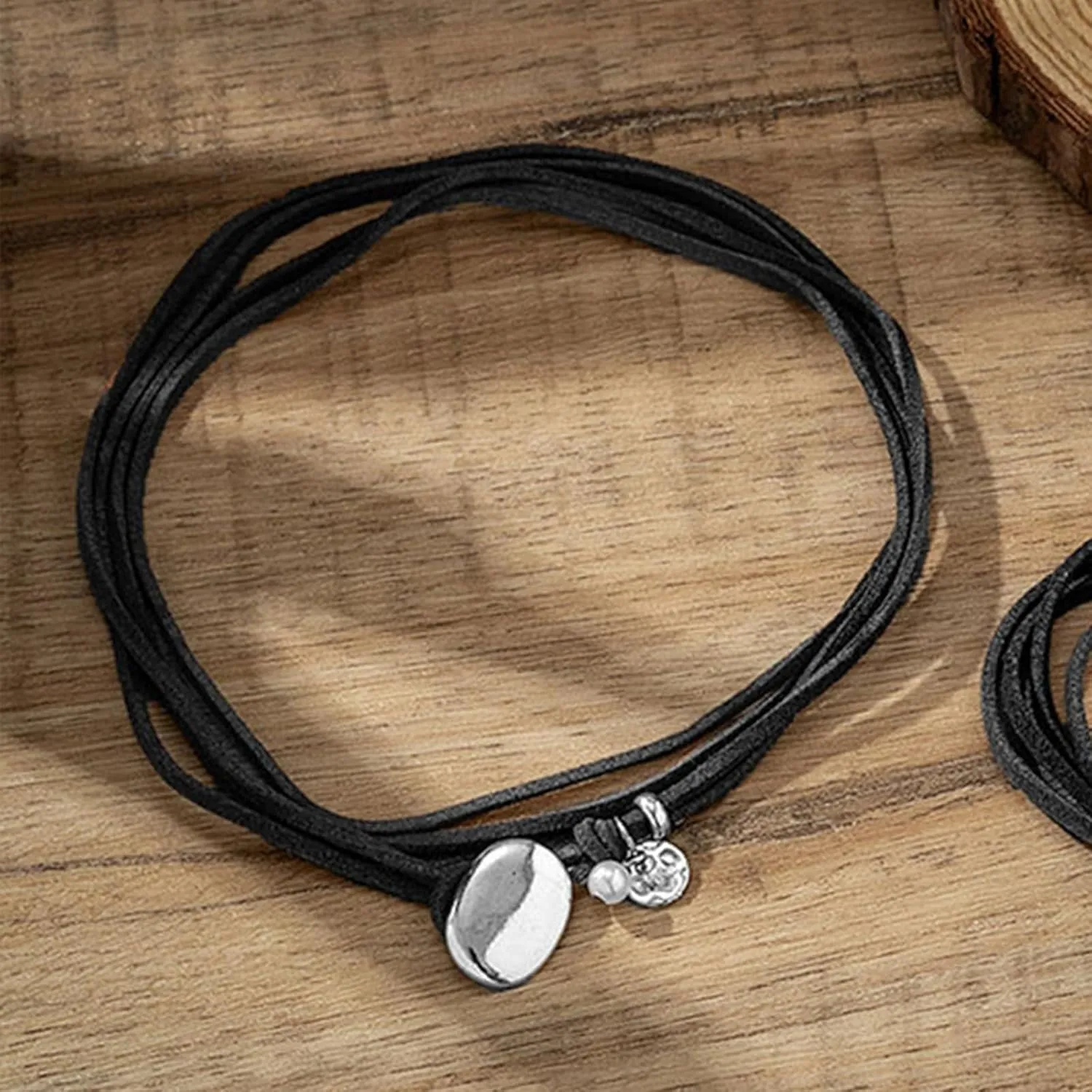 Otxas Western Necklaces for Women Boho Necklace for Women Trendy Black Cord Necklace with Irregularly Pendant Layered Boho Long Necklace for Women Western Jewelry for Women