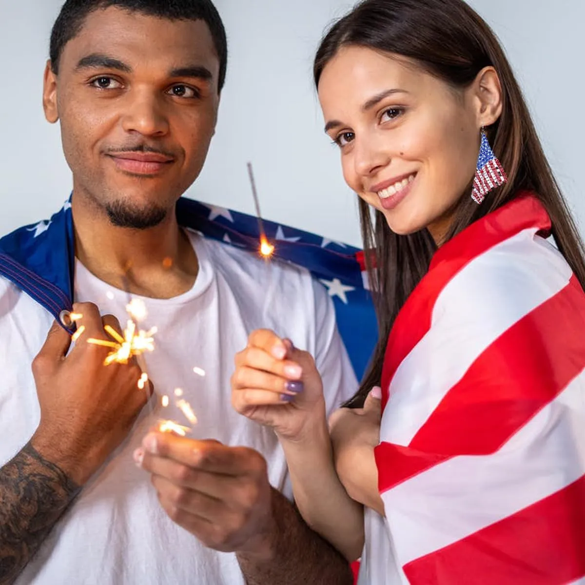 Patriotic Hoop Earrings USA Flg Polymer Clay Crystal Patriotic Round Twisted Flower Shape Red White Blue Hoop Dangle Earrings for Independence Day for Women