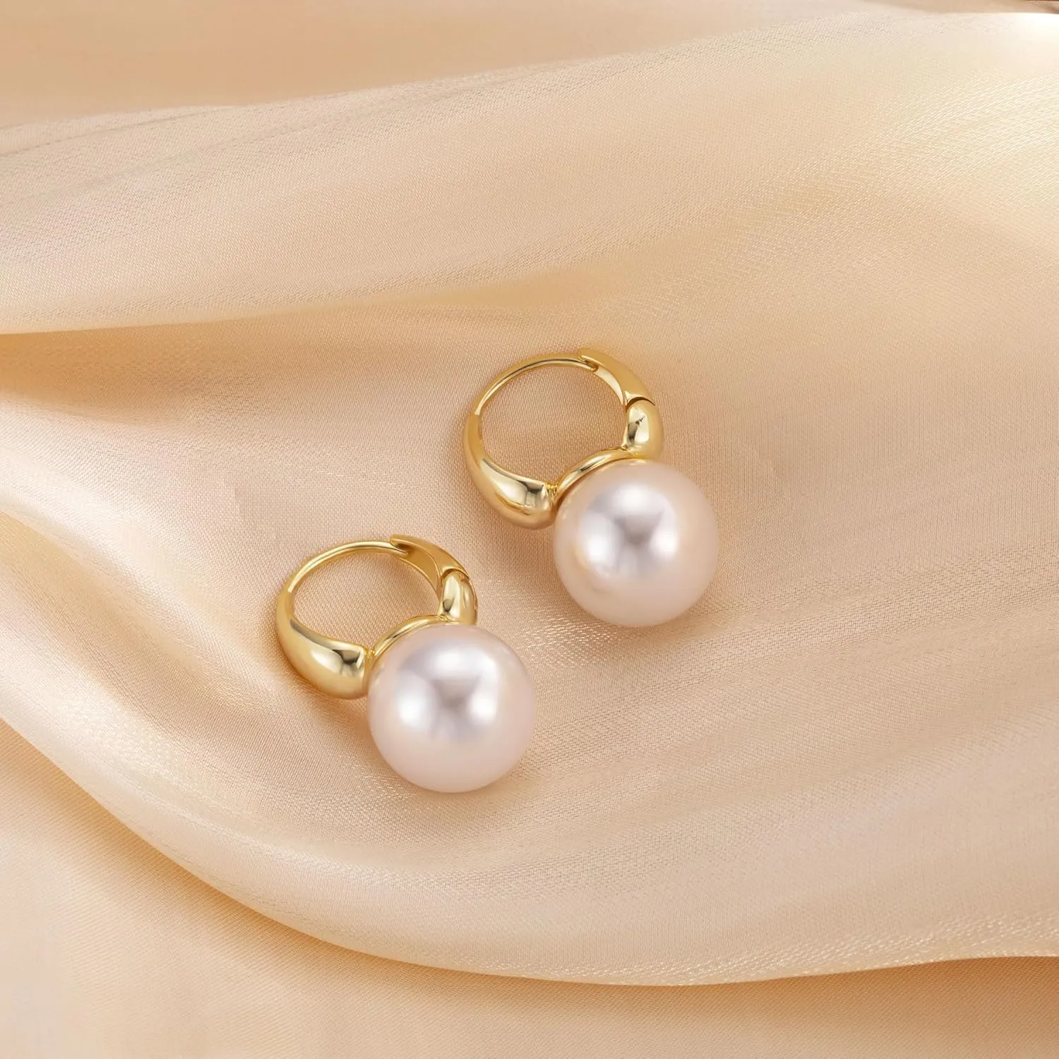 Pearl Earrings for Women Trendy, Gold Pearl Hoop Earrings for Women 14K Gold Plated Pearl Hoop Huggie Drop Earrings Wedding Jewelry Gifts for Women