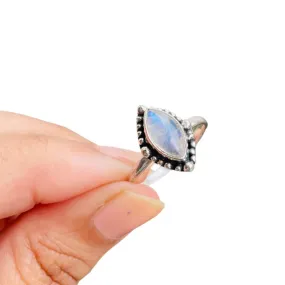 Ring, Blue Moonstone Ring, Gemstone Ring, Statement Ring, Midi Ring, 925 Silver Ring, Gypsy Ring, Dainty Ring, Women Ring, Promise Gift, Boho Ring Silver, Rainbow Moonstone Ring