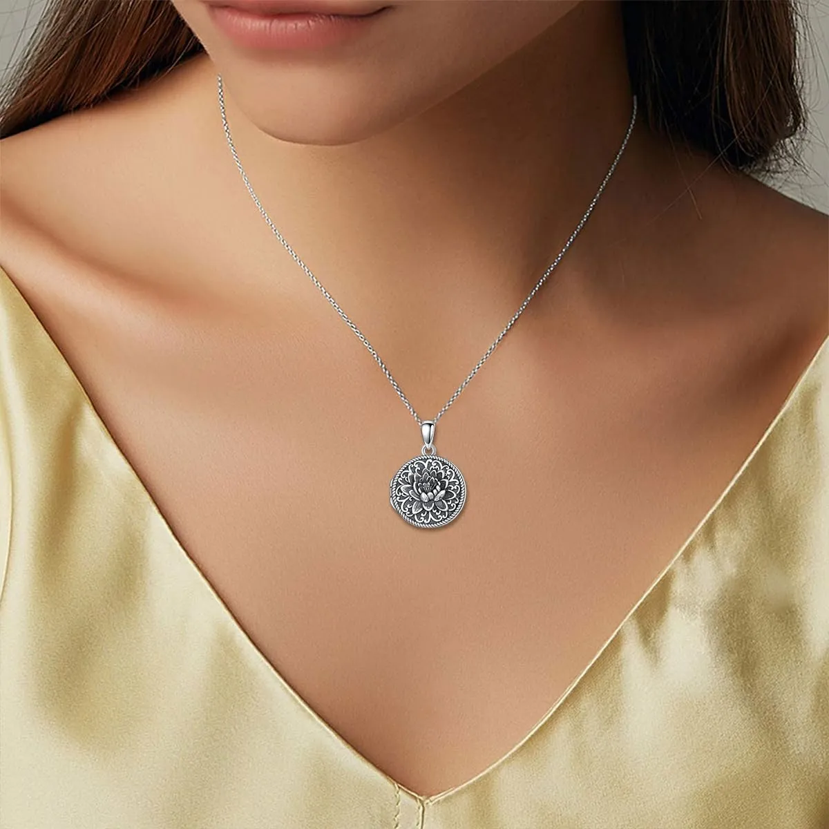 Round Locket Necklace 925 Sterling Silver Picture Locket Necklace That Holds 2 Pictures Locket Jewelry Gifts for Women