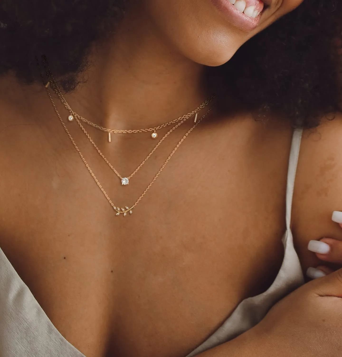 Simple Diamond Choker 18K Gold Plated Leaf Bar Cubic Zirconia Solitaire Pendant Necklace Round CZ for Women