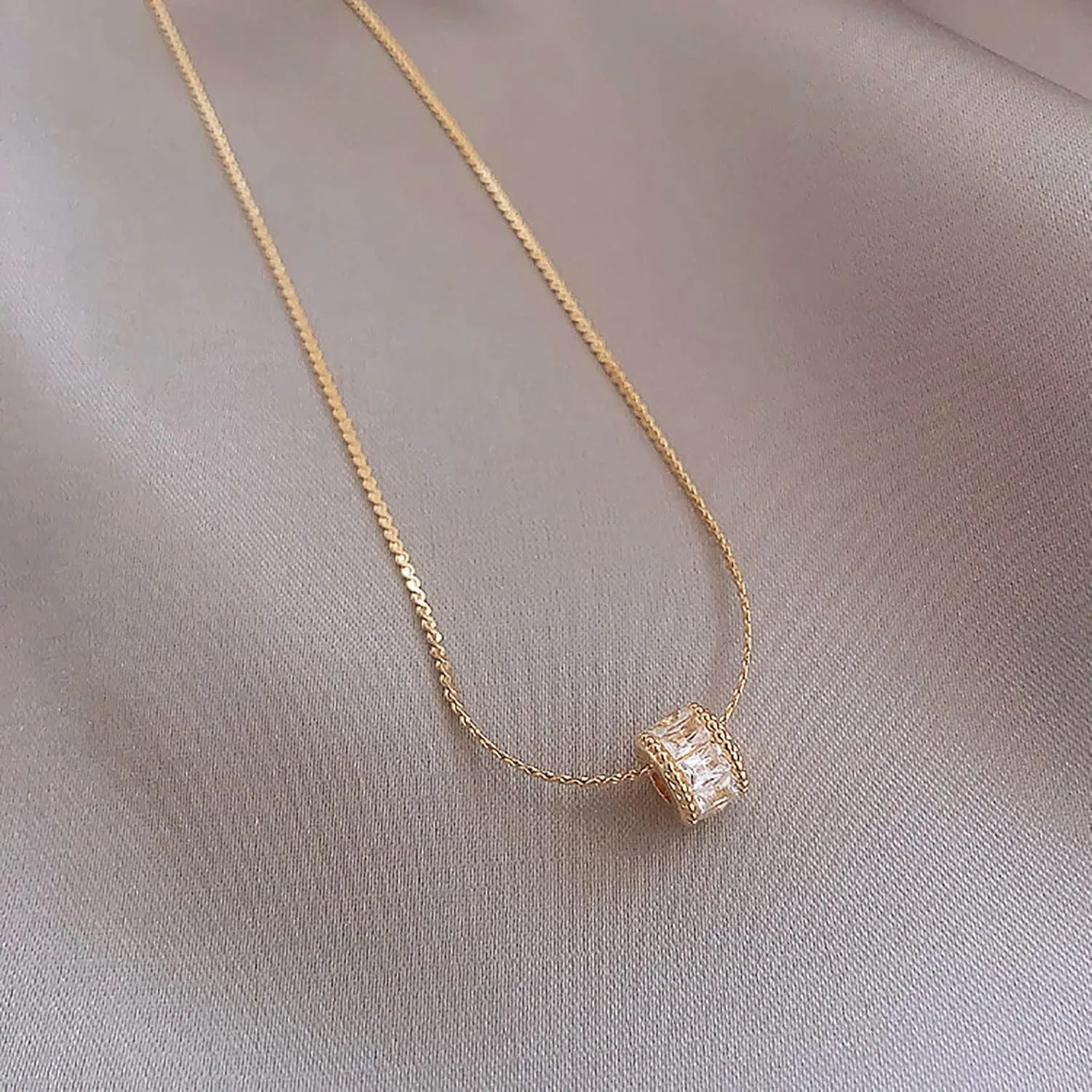 Solitaire Necklace High End Necklace with A Small Waist Necklace Necklace by Heart to Heart Blue Pearl Layered Necklaces for Women Silver (Gold, One Size)