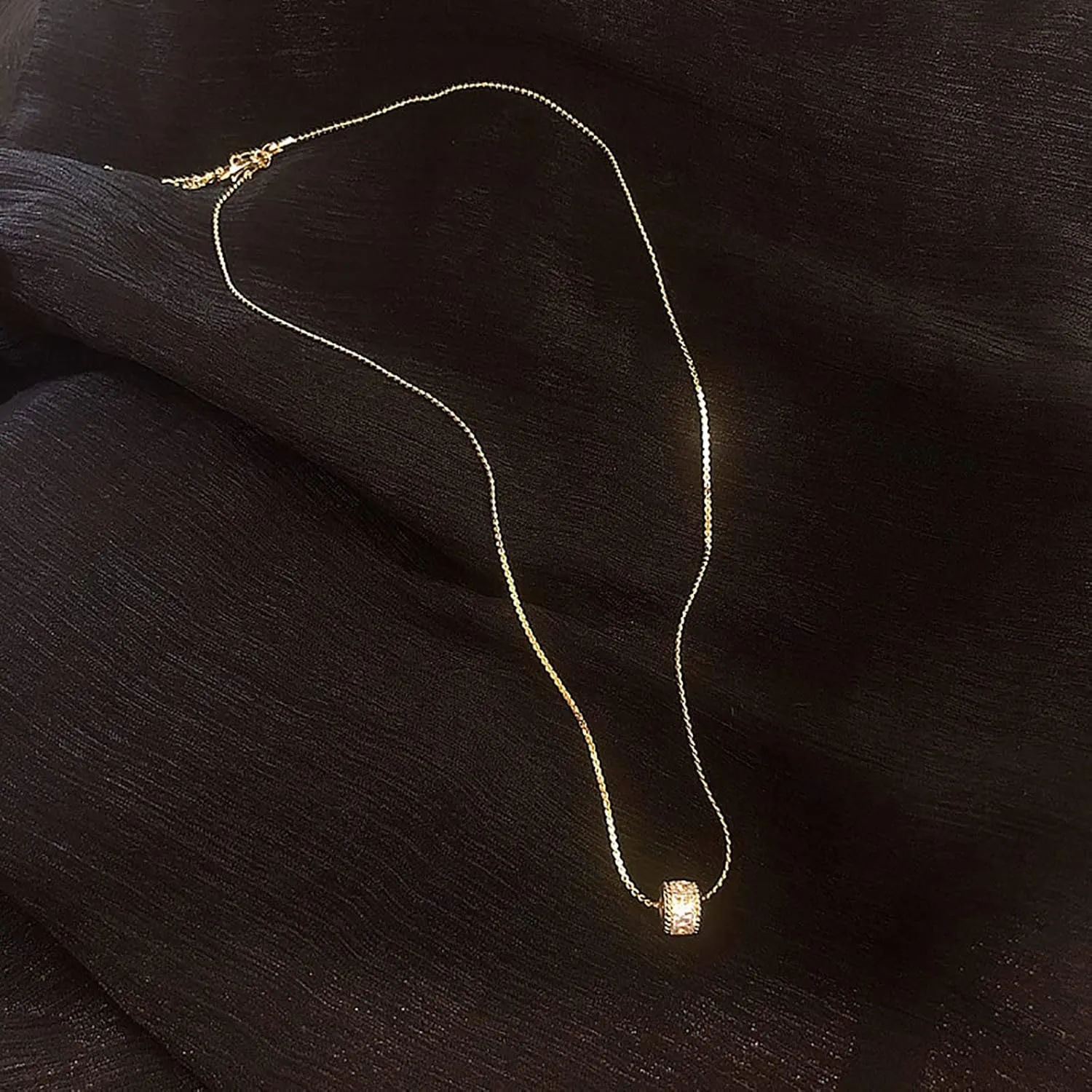 Solitaire Necklace High End Necklace with A Small Waist Necklace Necklace by Heart to Heart Blue Pearl Layered Necklaces for Women Silver (Gold, One Size)
