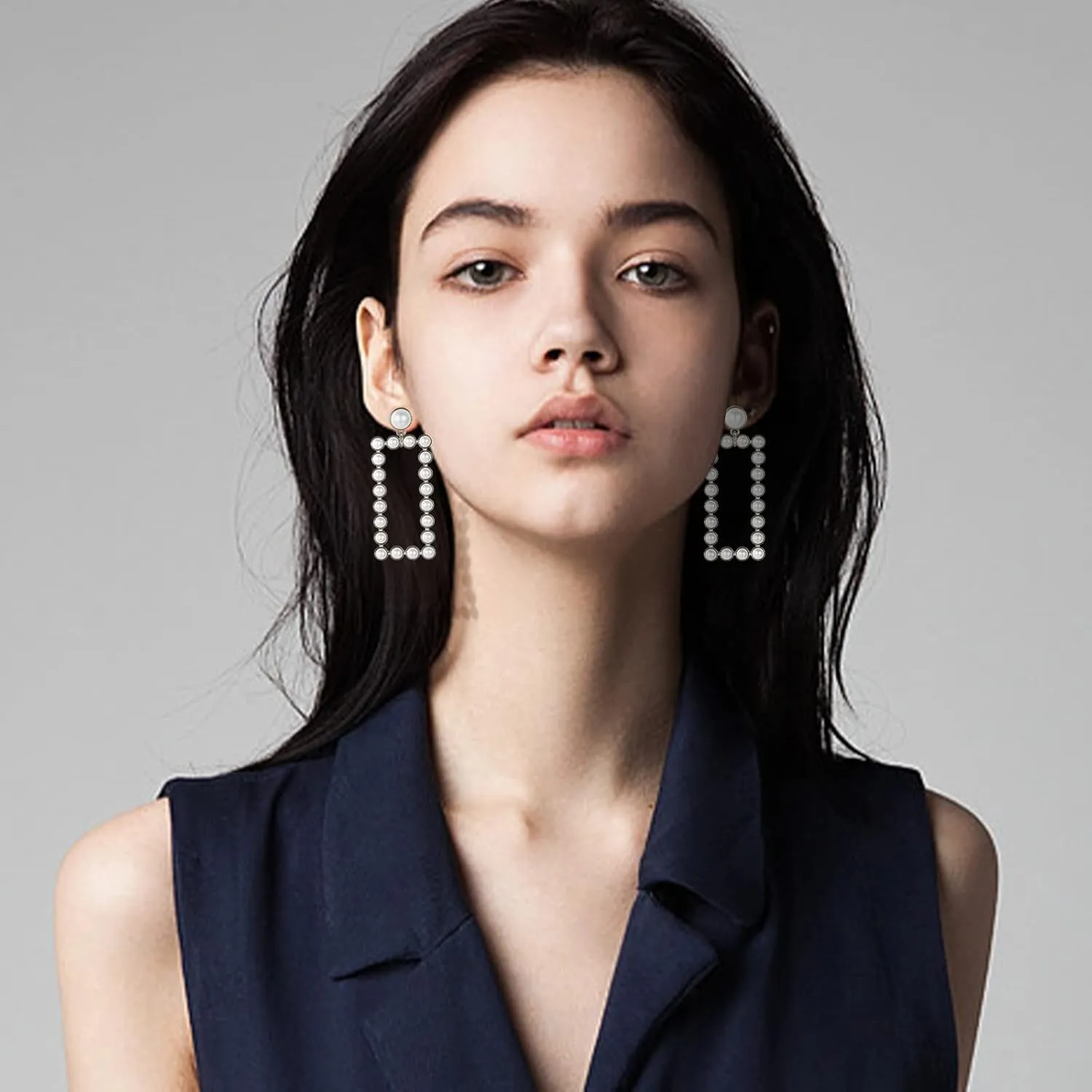 YUJIE Women's Chic Pearl Earrings Geometric Pearl Drop Earrings Pearl Dangle Earrings Jewelry